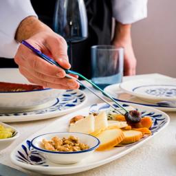 how-should-restaurants-plan-plate-presentation-color-texture-pattern-form-guide